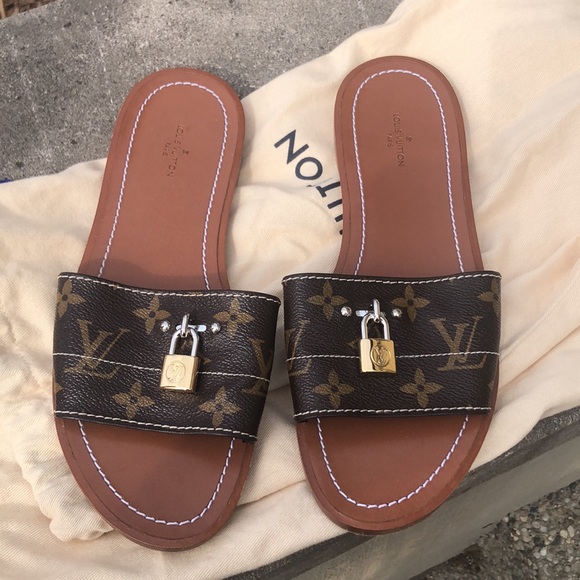 Louis Vuitton lock it mule - Picture 11 of 16